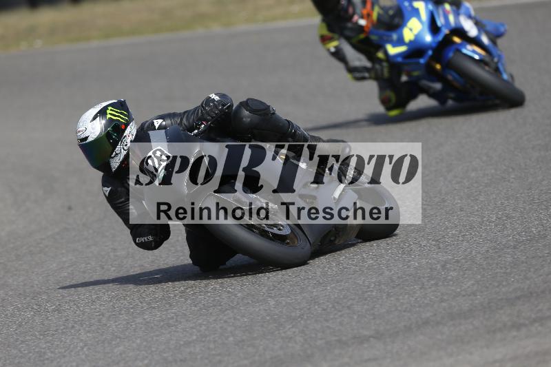/37 09.08.2026  Pluess Motosport ADR/Freies Fahren/423